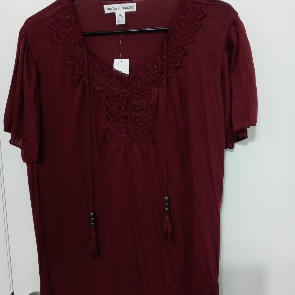 New York Laundry Short Sleeve Maroon Embroidered and pleated Blouse